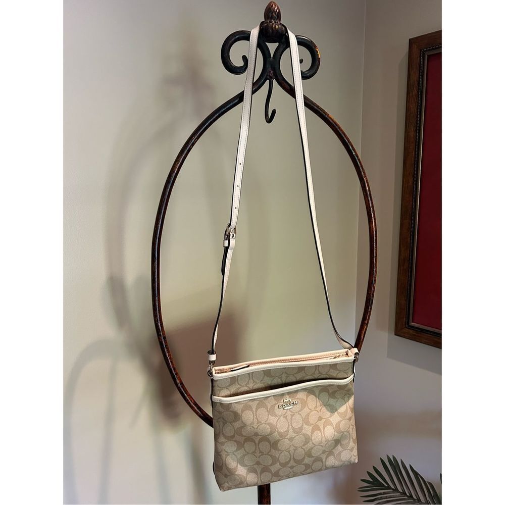 Coach Signature Crossbody Bag - Picture 3 of 9